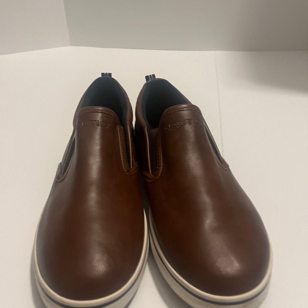 Dress shoes